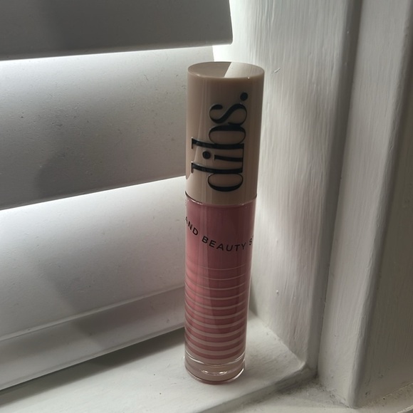 Dibs Glossy Balm - Effortless Pink -7.4ml/0.2 fl oz - Picture 4 of 7